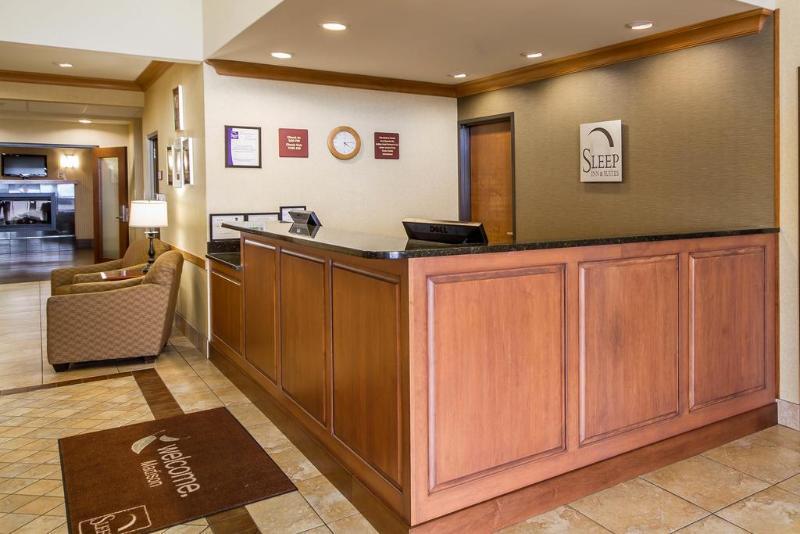 Mainstay Suites Madison - Monona מראה חיצוני תמונה